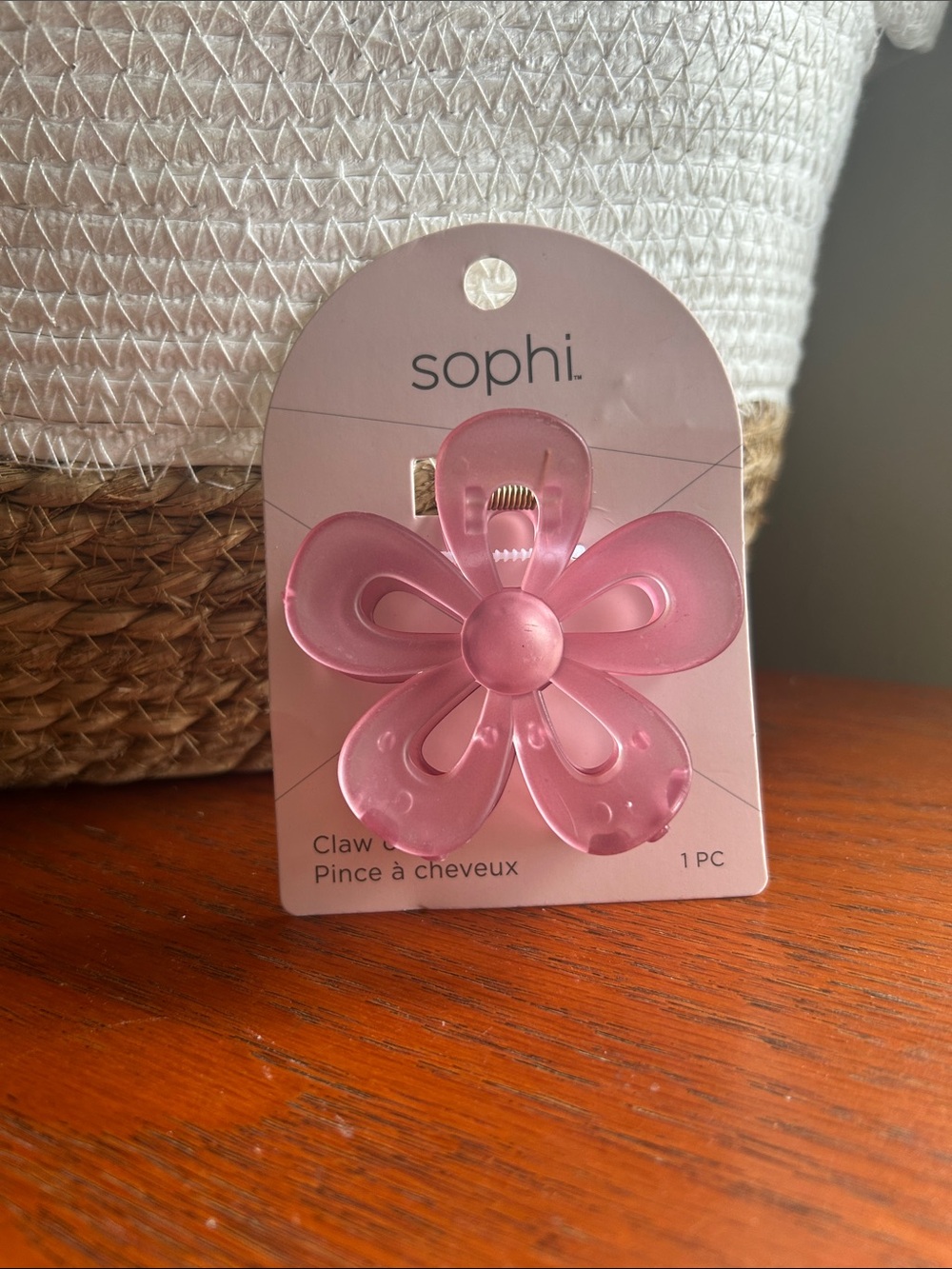 NWT Mauve Flower Hair Claw Clip with Brass hardware.